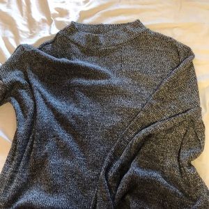 Turtle neck lightweight sweater